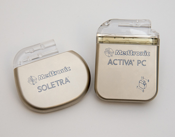 Medtonic Soletra and Activa PC devices for deep brain stimulation treatment